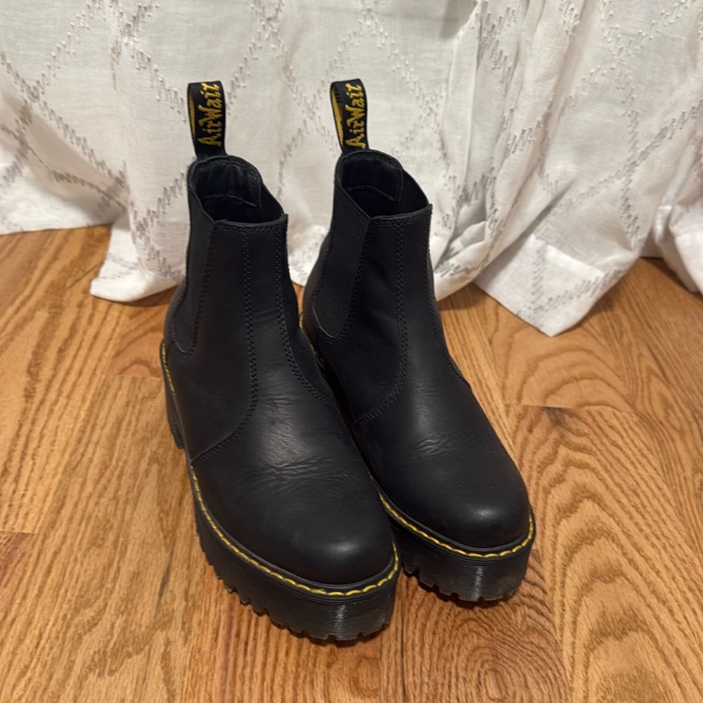 Dr. Martens “rometty” black combat boot size 6